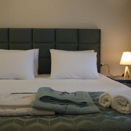 Horizons Hotel Rooms Batumi Bagian luar foto