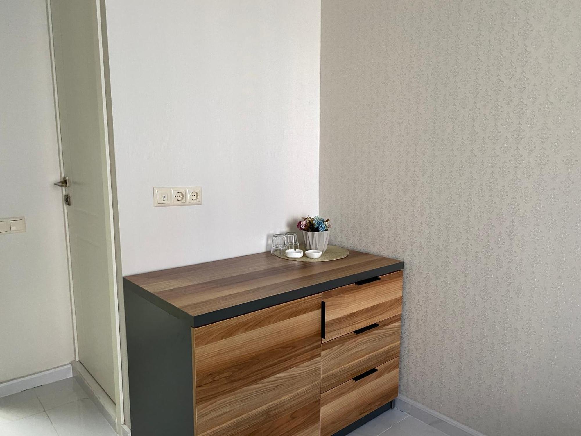Horizons Hotel Rooms Batumi Bagian luar foto